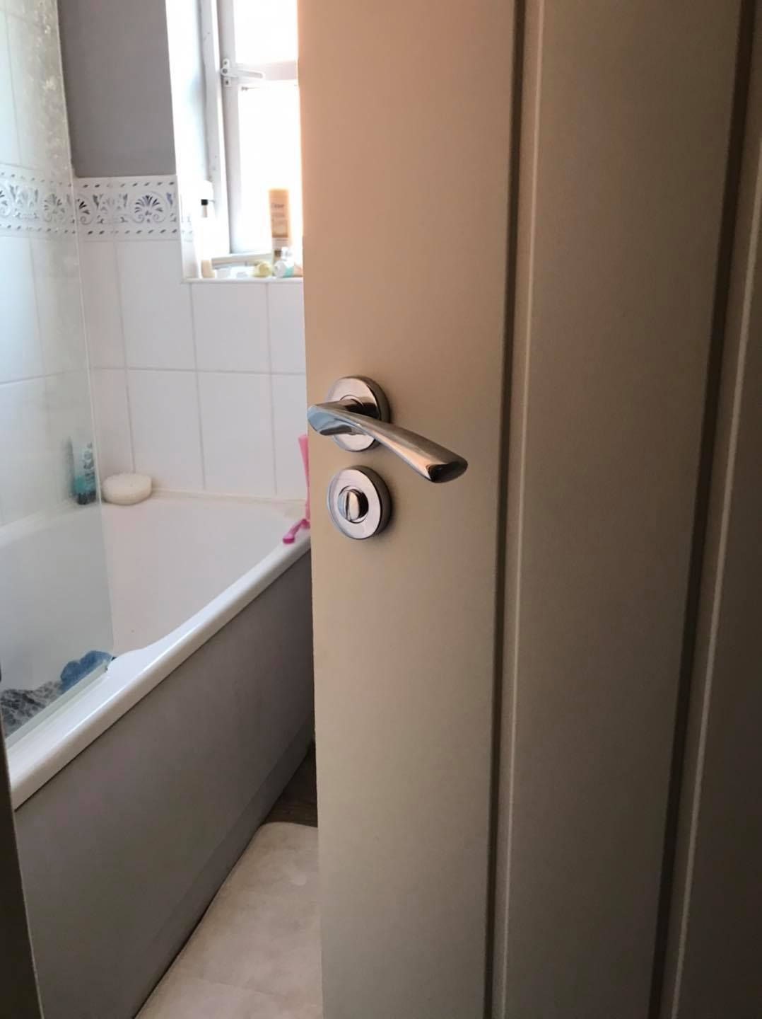 J&S Interior Doors - Supply & fit interior doors